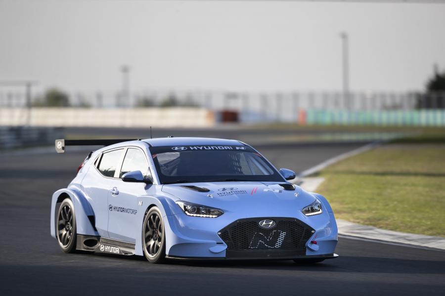  Hyundai Veloster N ETCR 2019 года  (фото 8 из 15)